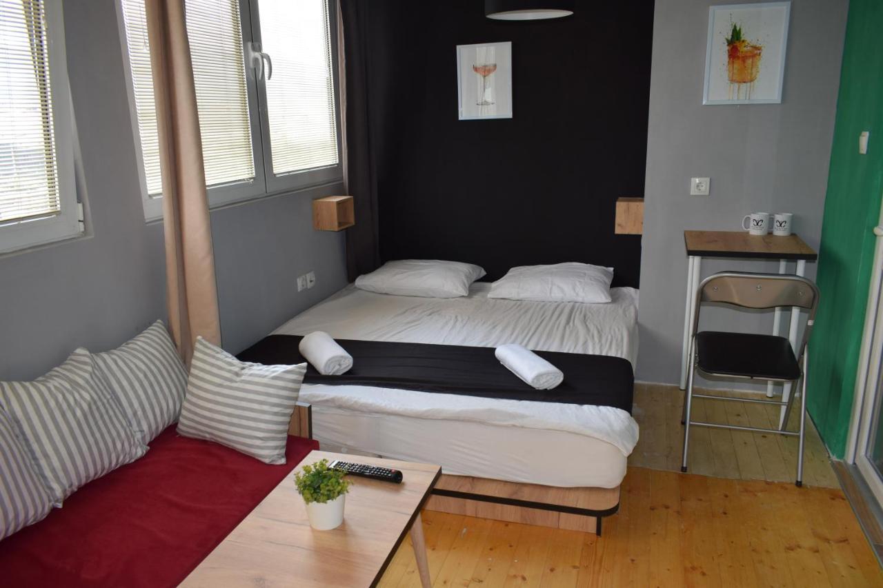 Mickitos Hostel & Apartments Σκόπια Εξωτερικό φωτογραφία