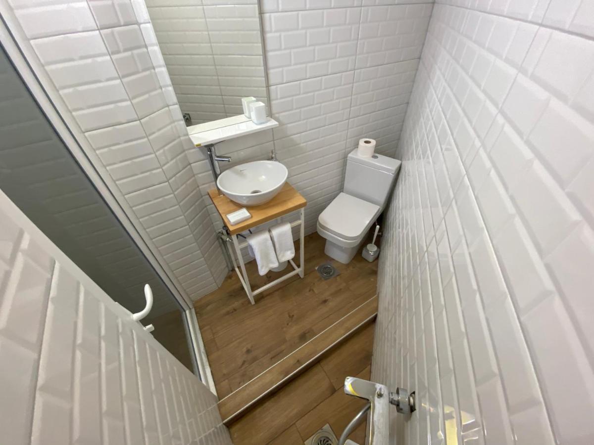 Mickitos Hostel & Apartments Σκόπια Εξωτερικό φωτογραφία