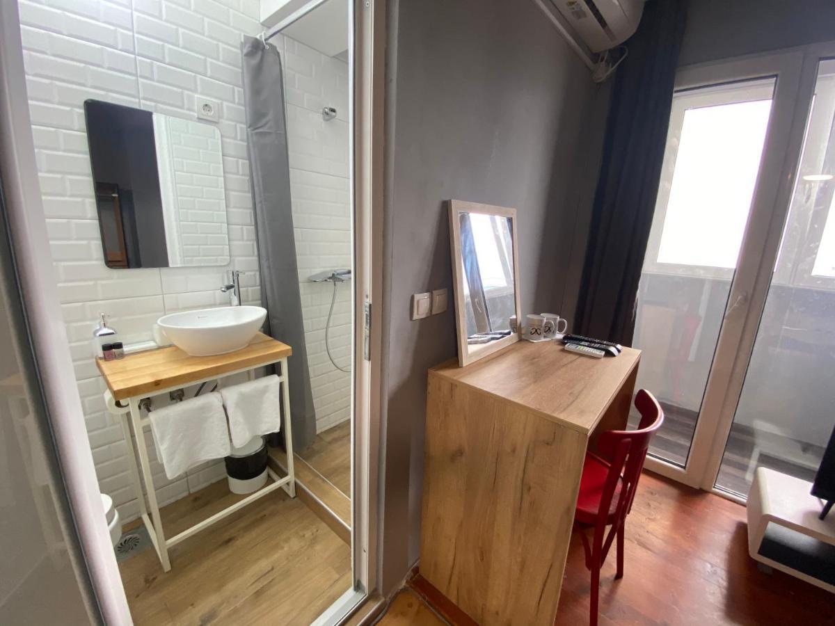 Mickitos Hostel & Apartments Σκόπια Εξωτερικό φωτογραφία