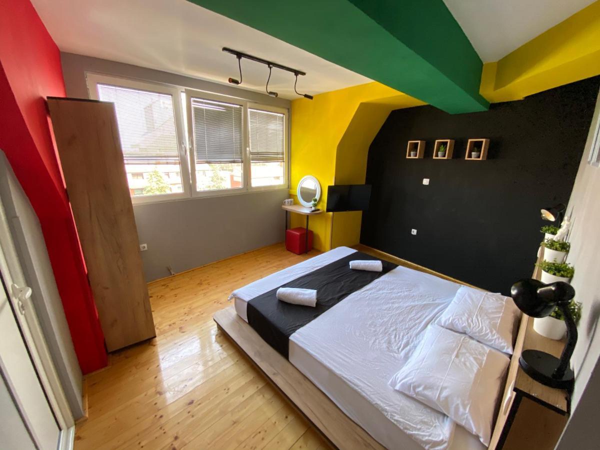 Mickitos Hostel & Apartments Σκόπια Εξωτερικό φωτογραφία