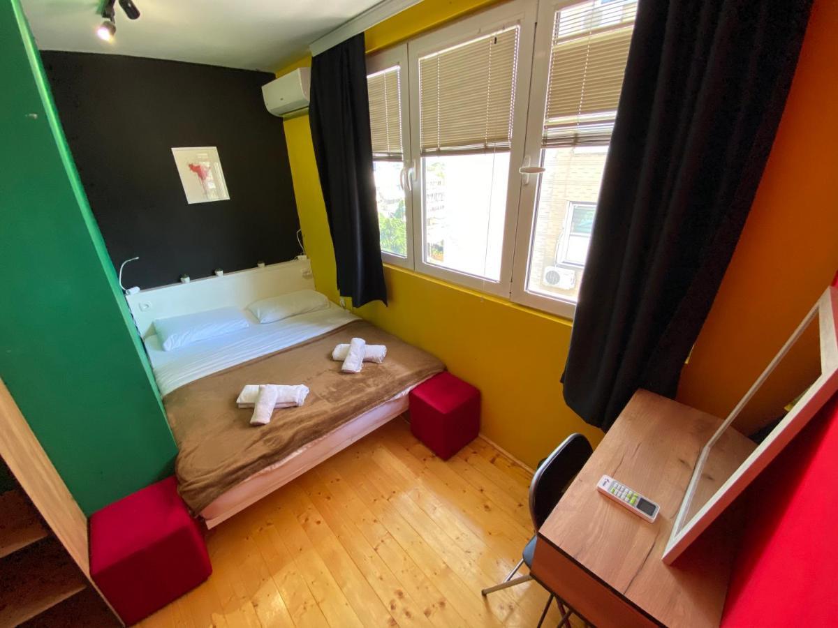 Mickitos Hostel & Apartments Σκόπια Εξωτερικό φωτογραφία