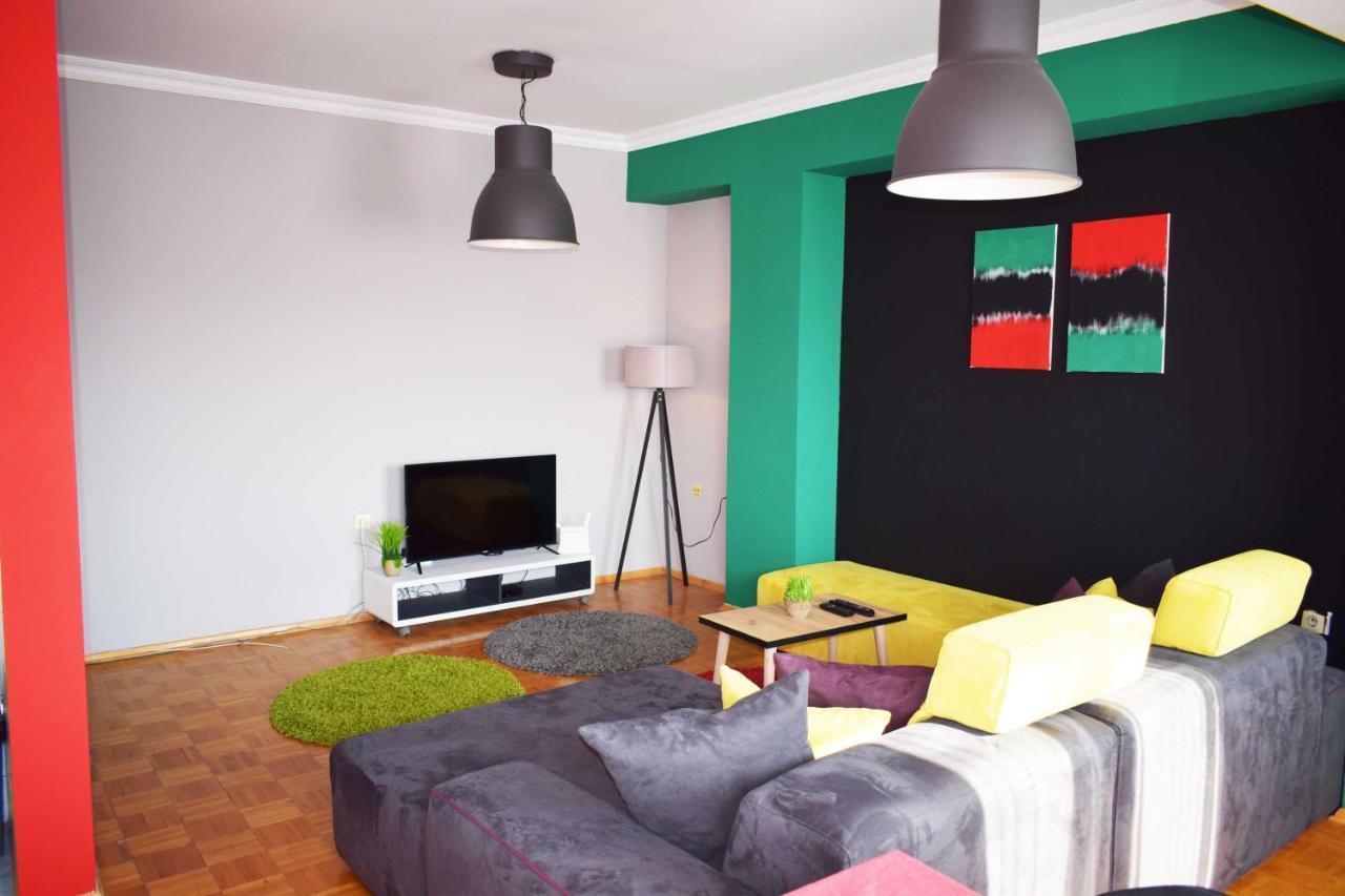 Mickitos Hostel & Apartments Σκόπια Εξωτερικό φωτογραφία