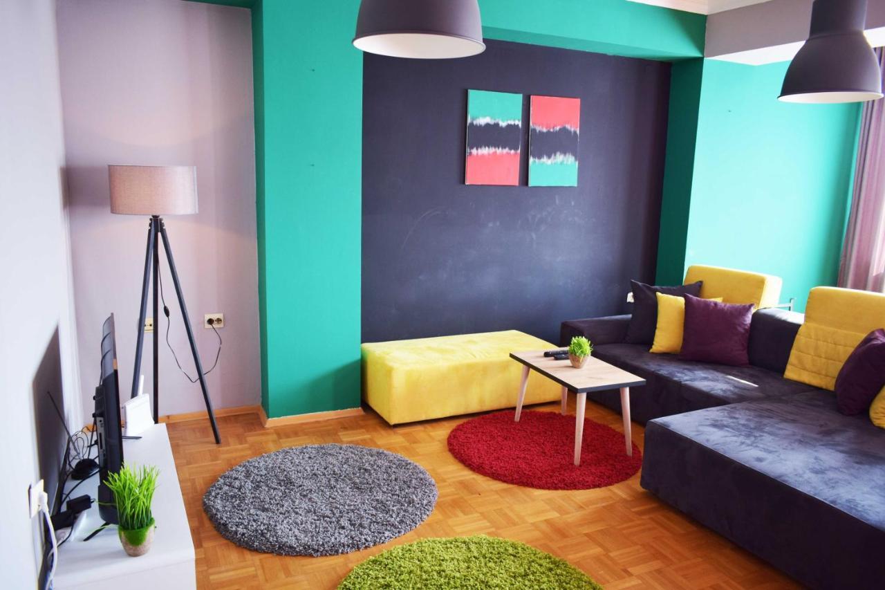 Mickitos Hostel & Apartments Σκόπια Εξωτερικό φωτογραφία