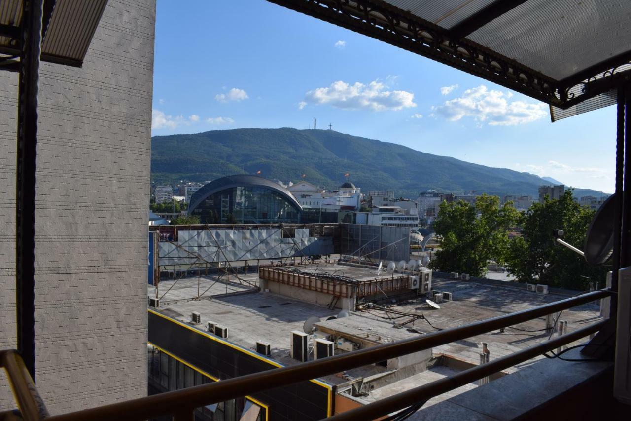 Mickitos Hostel & Apartments Σκόπια Εξωτερικό φωτογραφία